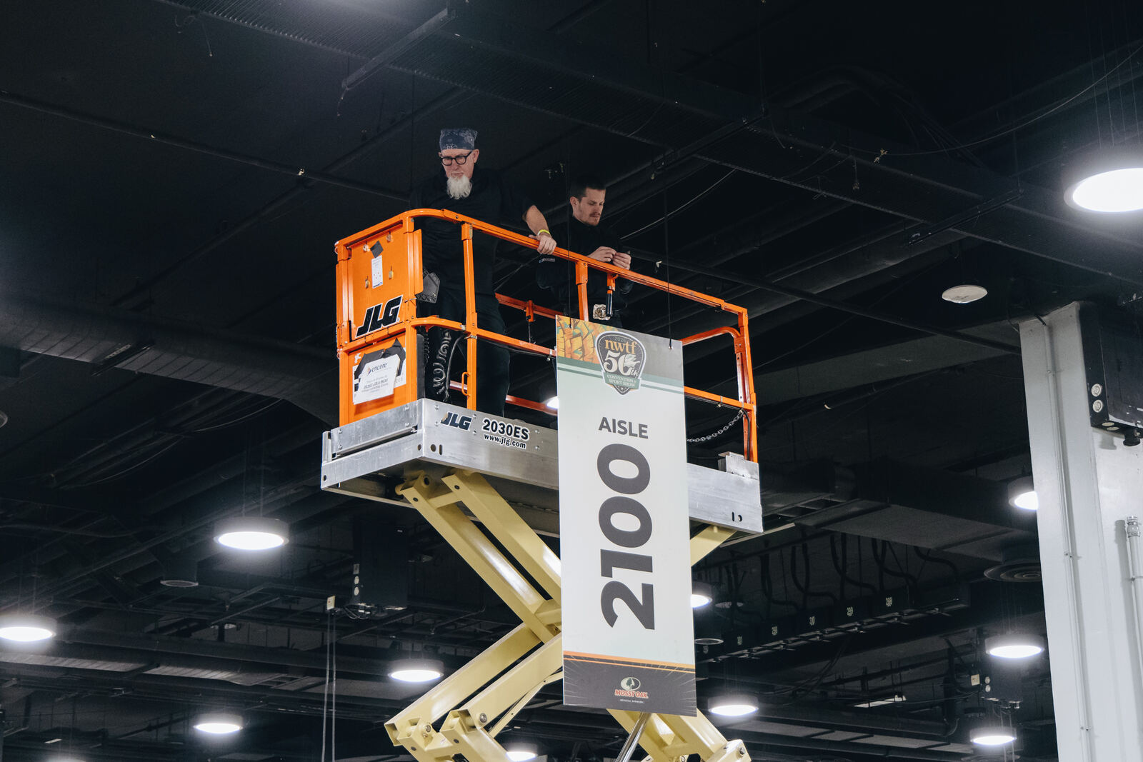Scissor lift on the show floor
